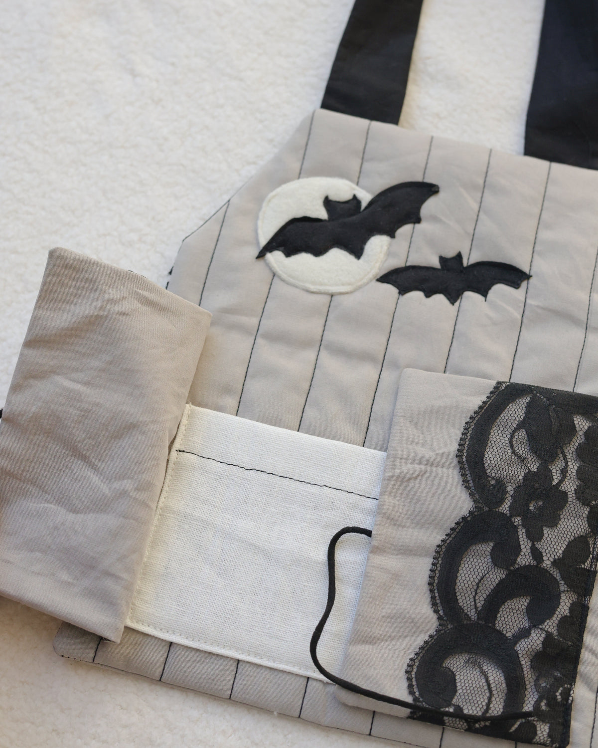 Haunted Dollhouse Play Bag · Halloween