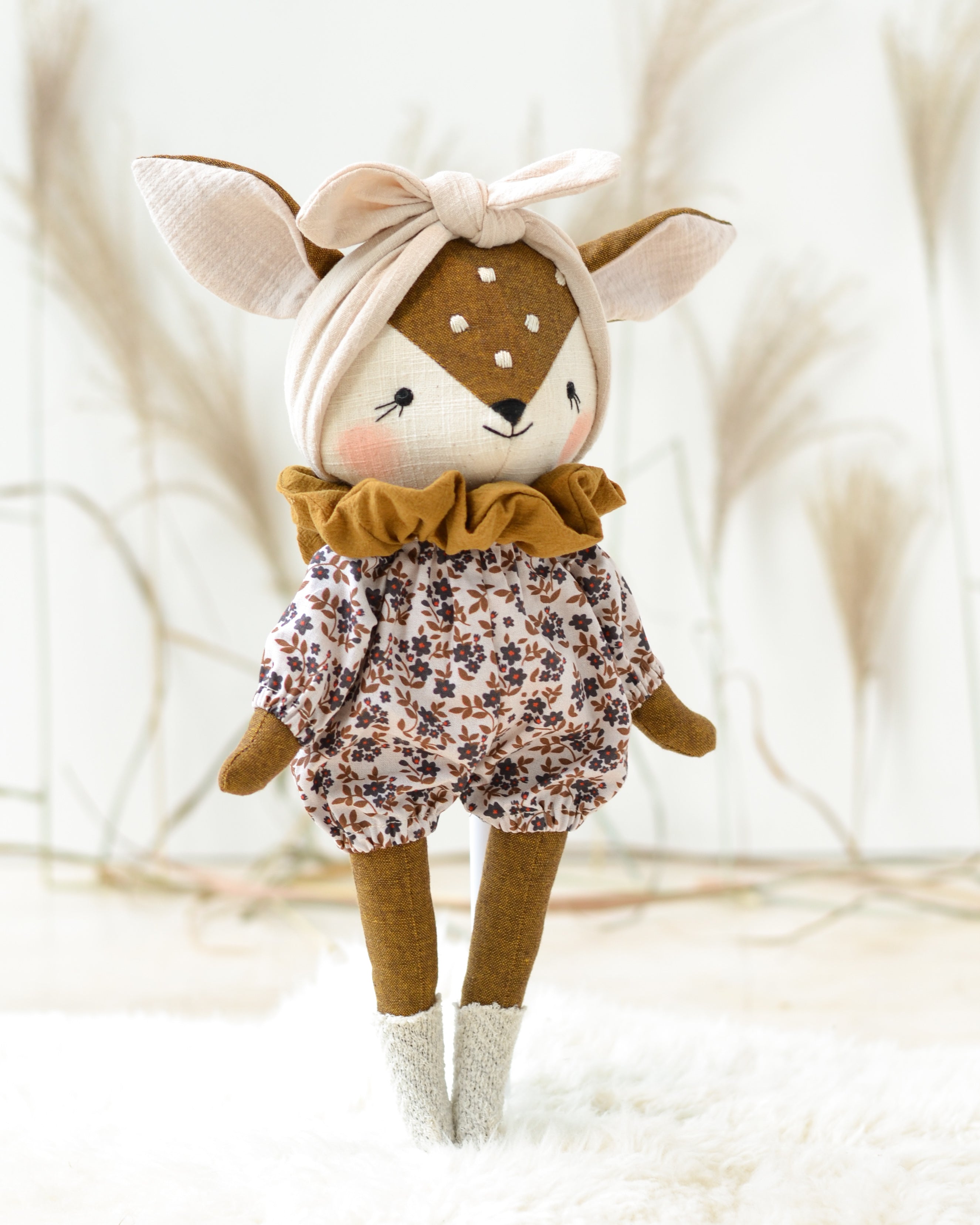 Muñeca cervatillo Louise