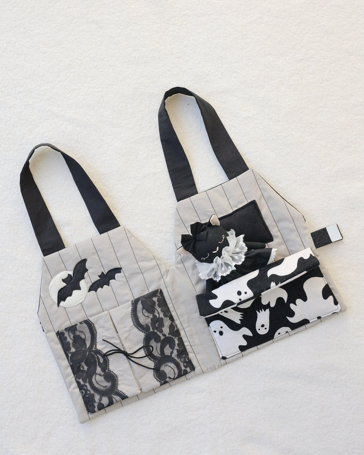 Haunted Dollhouse Play Bag · Halloween