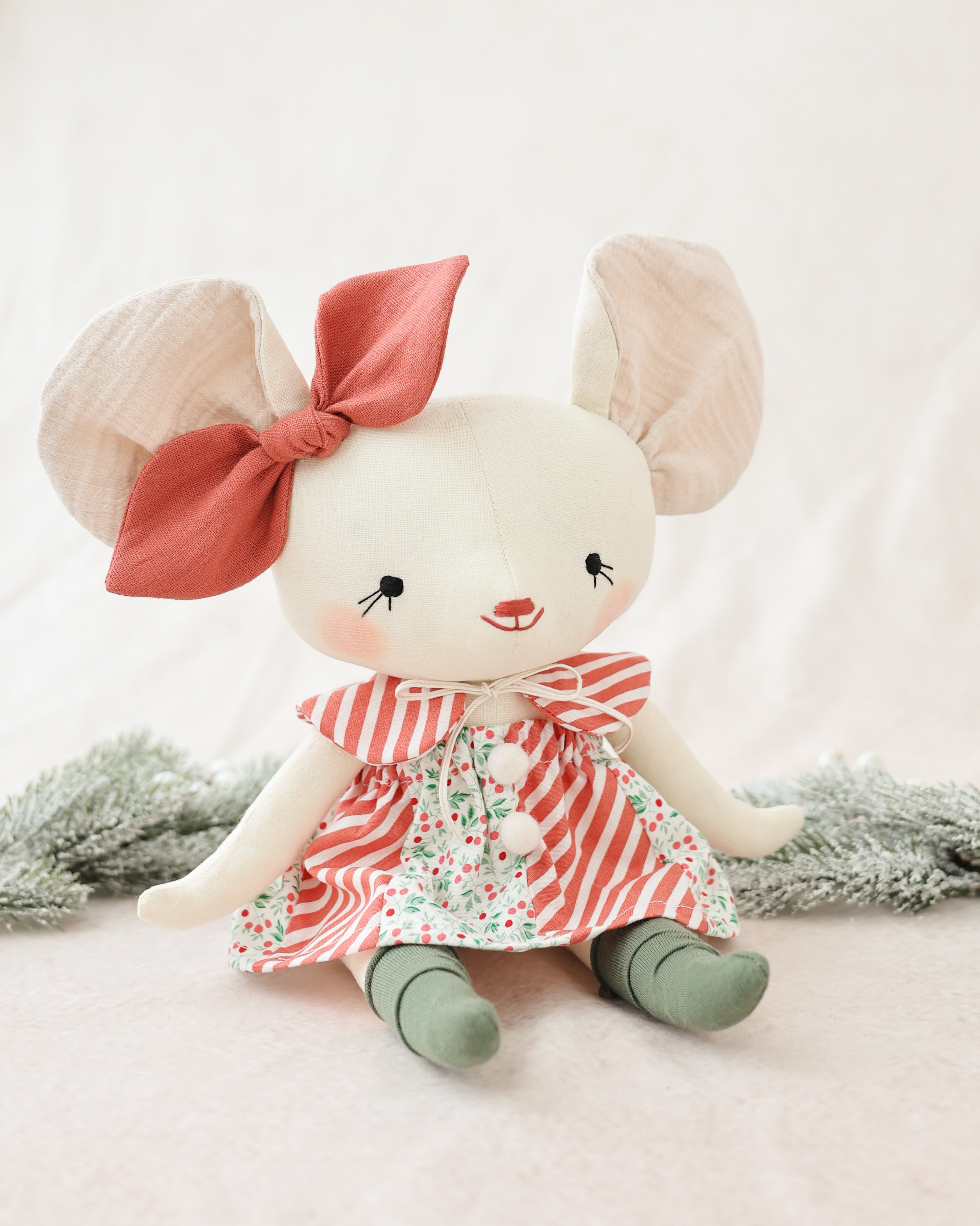 Mouse Doll Laure with Christmas Outfit