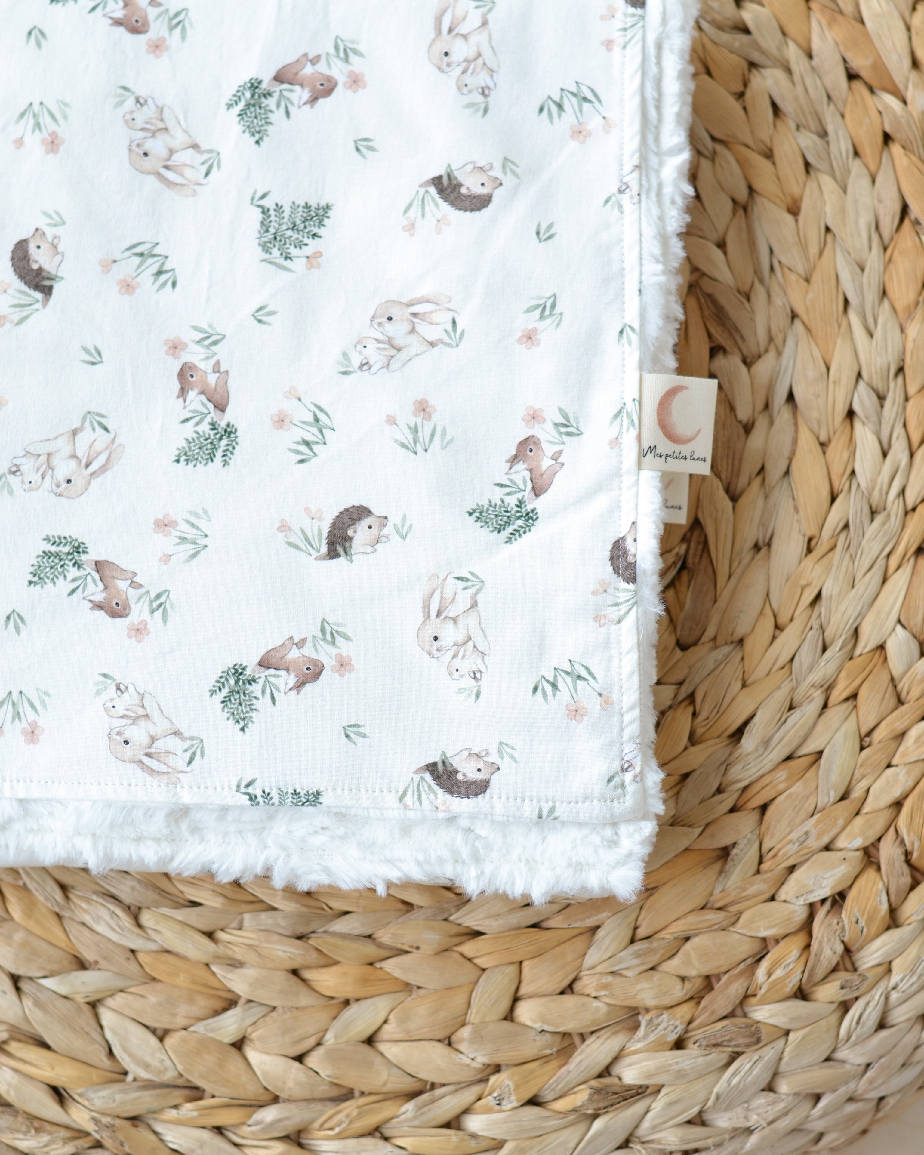 Conjunto de Brinquedo de Pelúcia Coelho e Cobertor White Forest