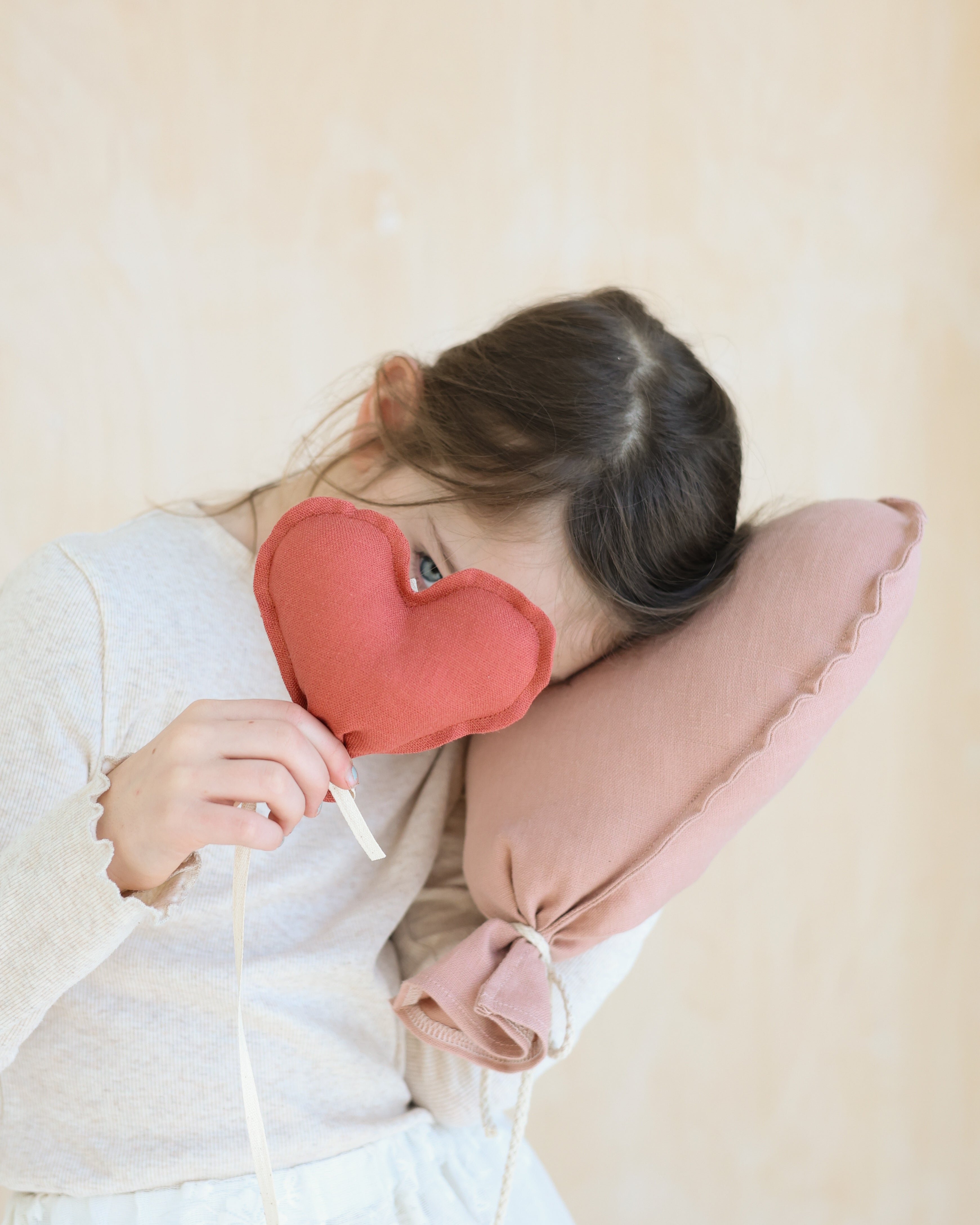 Fabric balloon Sewing Pattern – Heart & Oval Balloons (Decor & Doll Size)