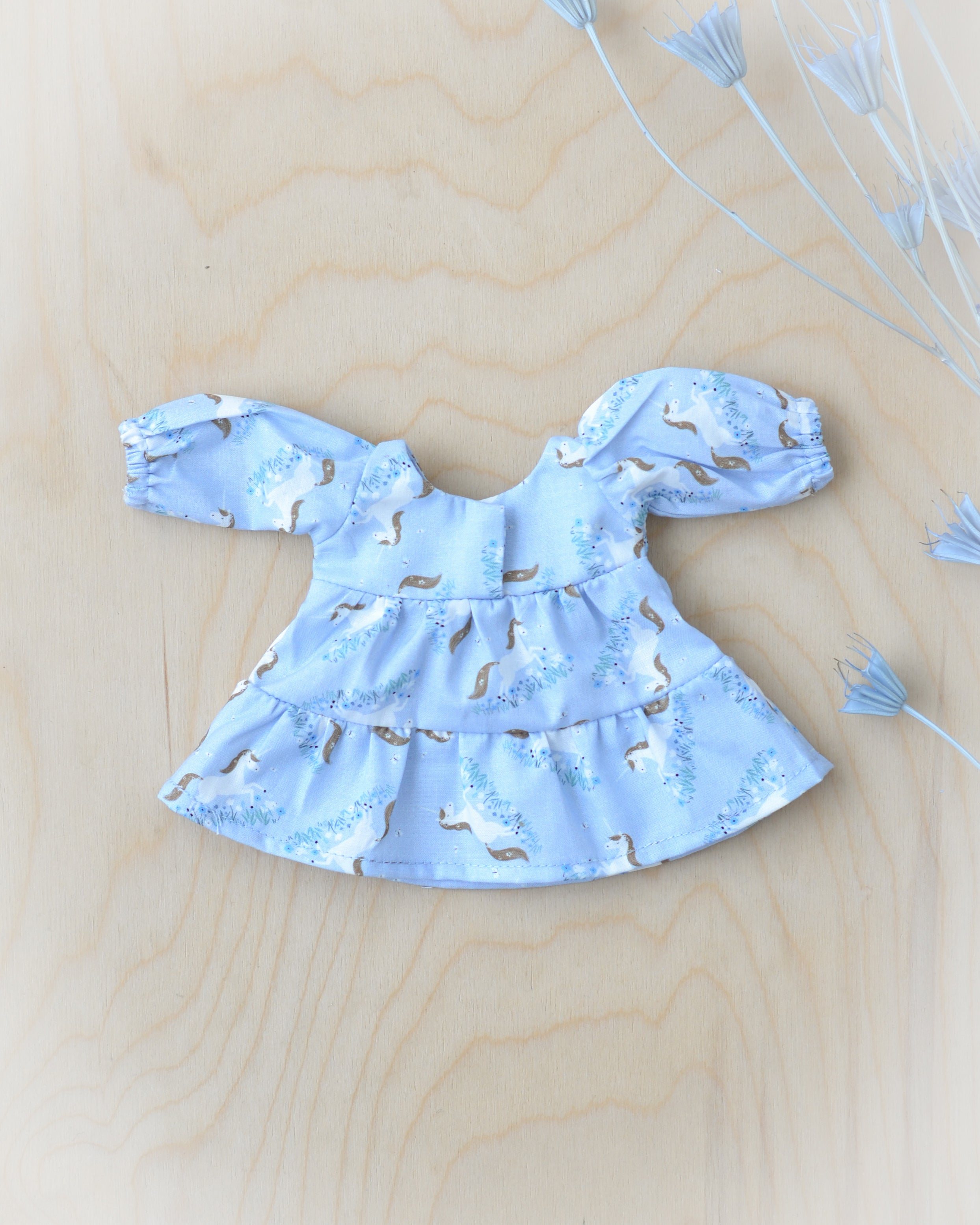 青いユニコーンドレス