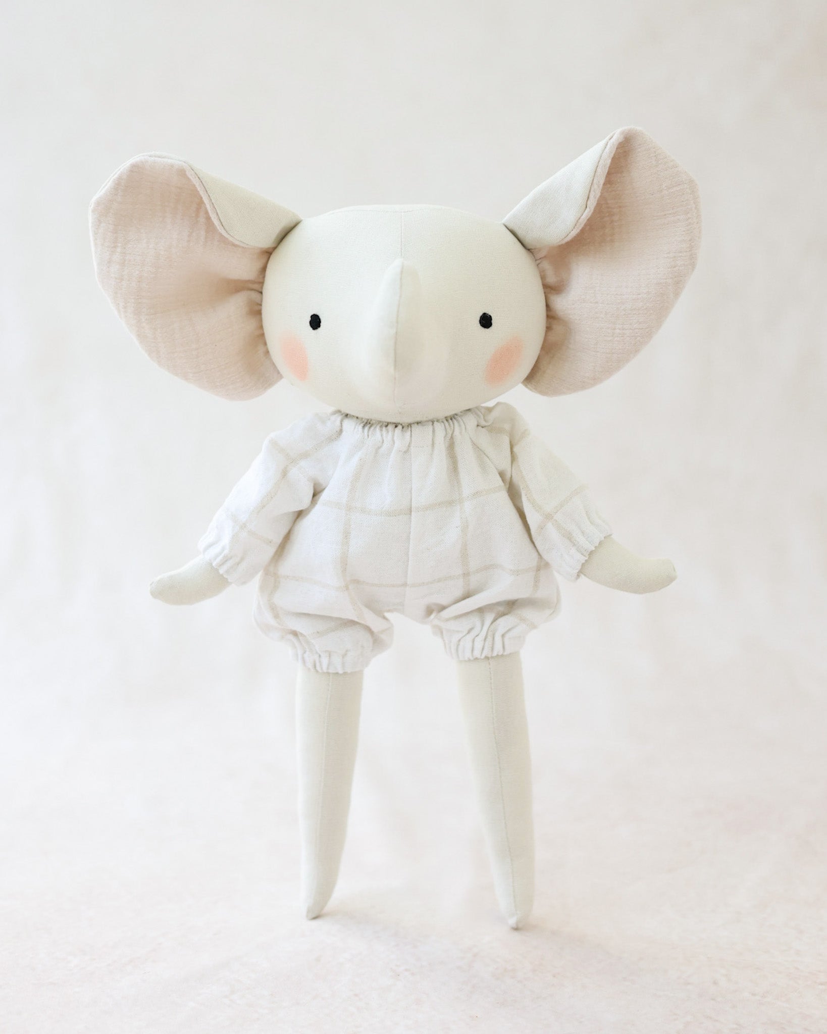 Poupée Peluche éléphant Henri combinaison vichy crème
