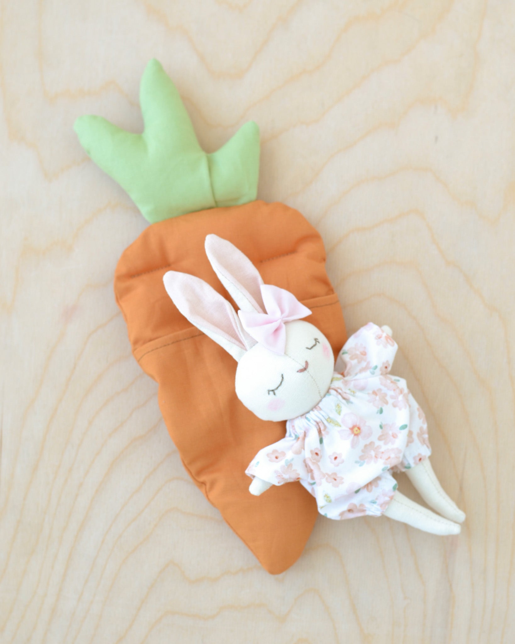 sewing kit mini bunny doll