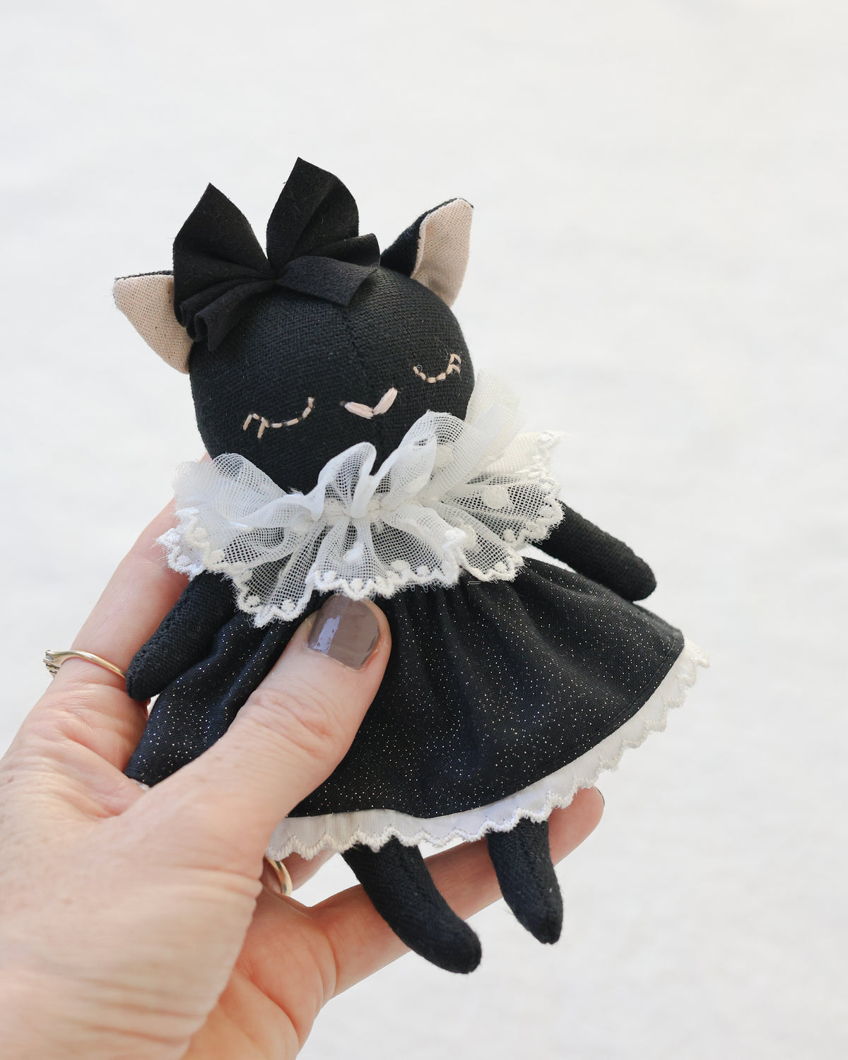 Mini Cat Doll · Black · Halloween Friends