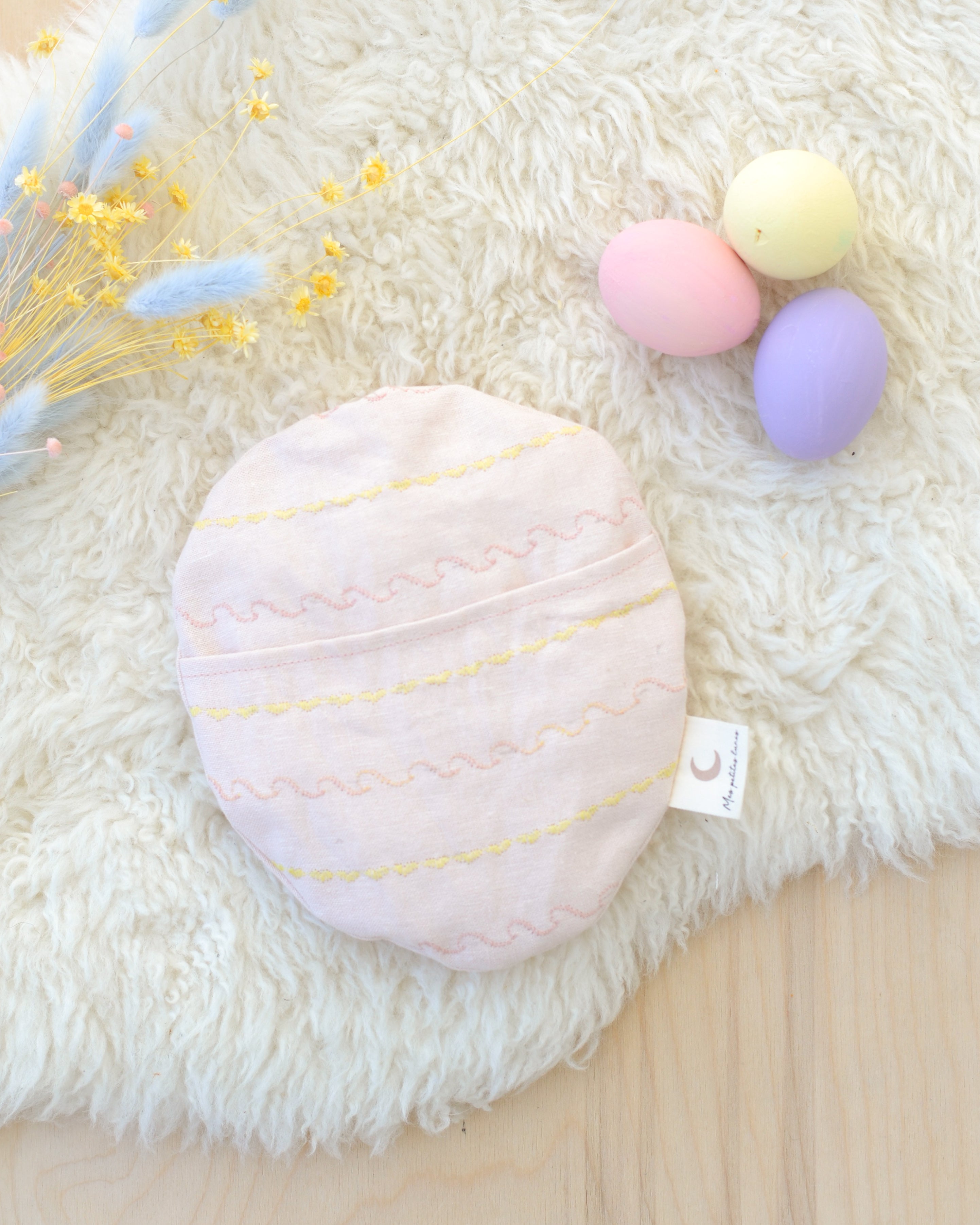 Mini Chick and Easter Egg-shaped Bed