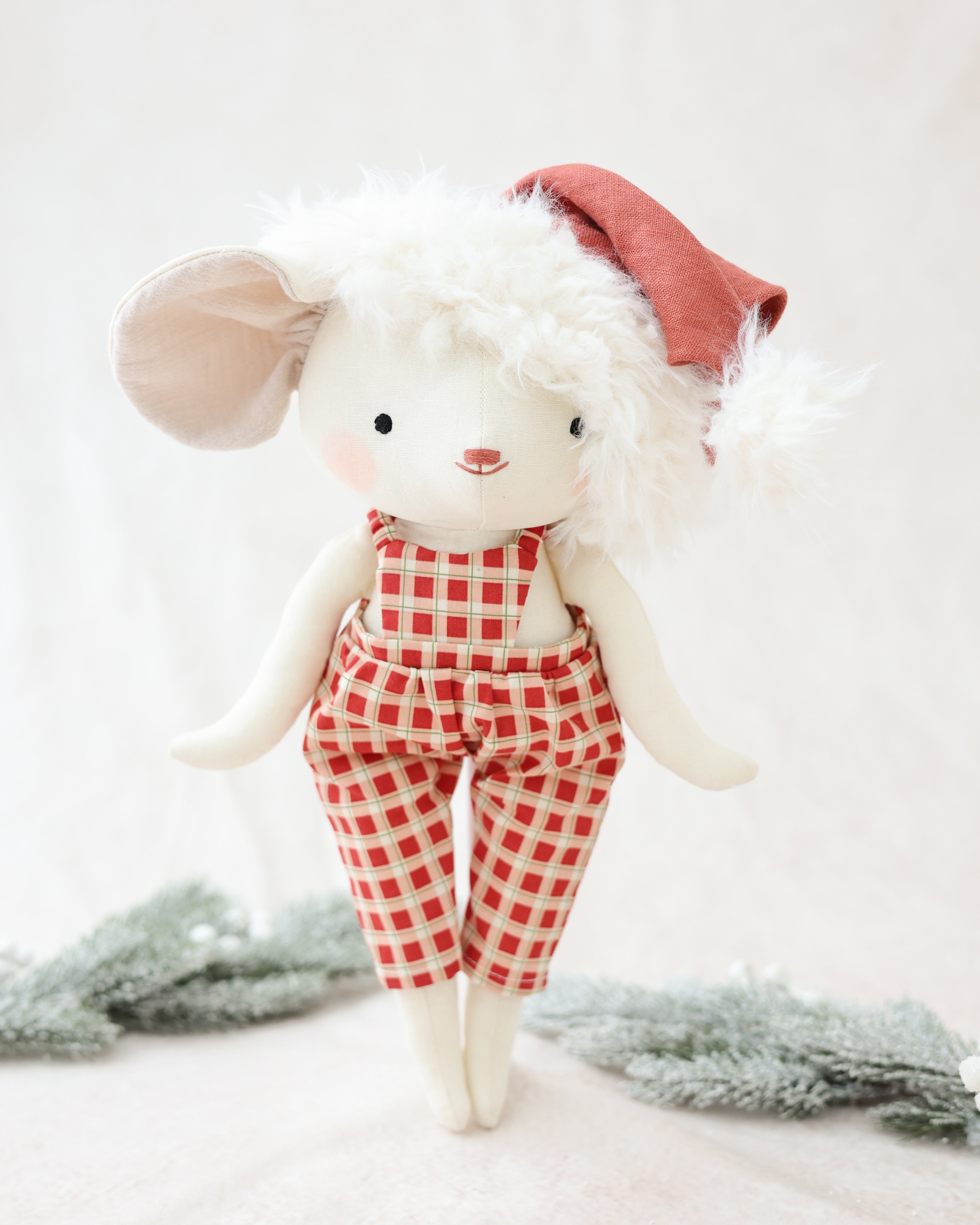 Mouse Doll Laurier with Christmas Hat