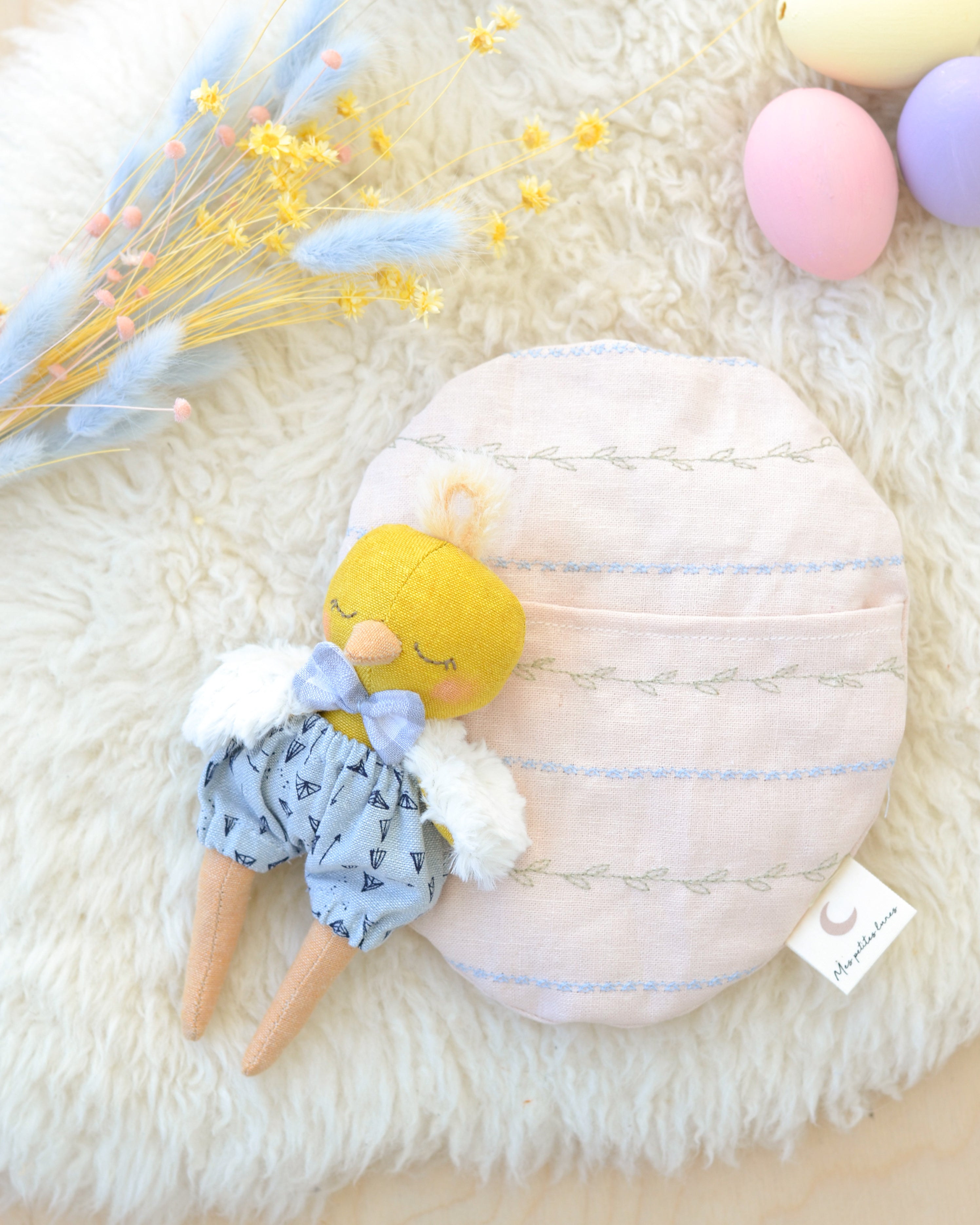 Mini Chick and Easter Egg-shaped Bed