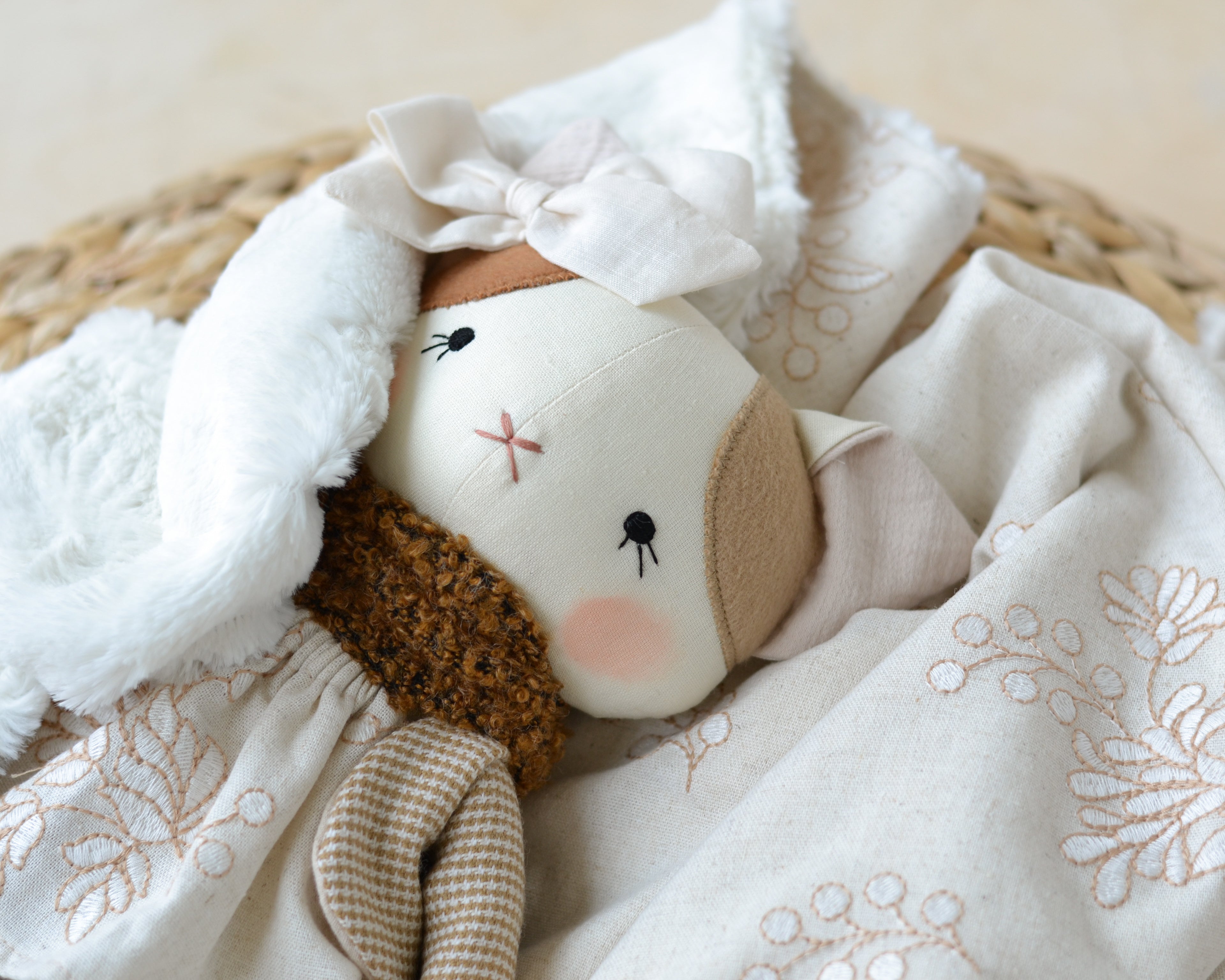 Cat doll and Blanket set | White floral linen