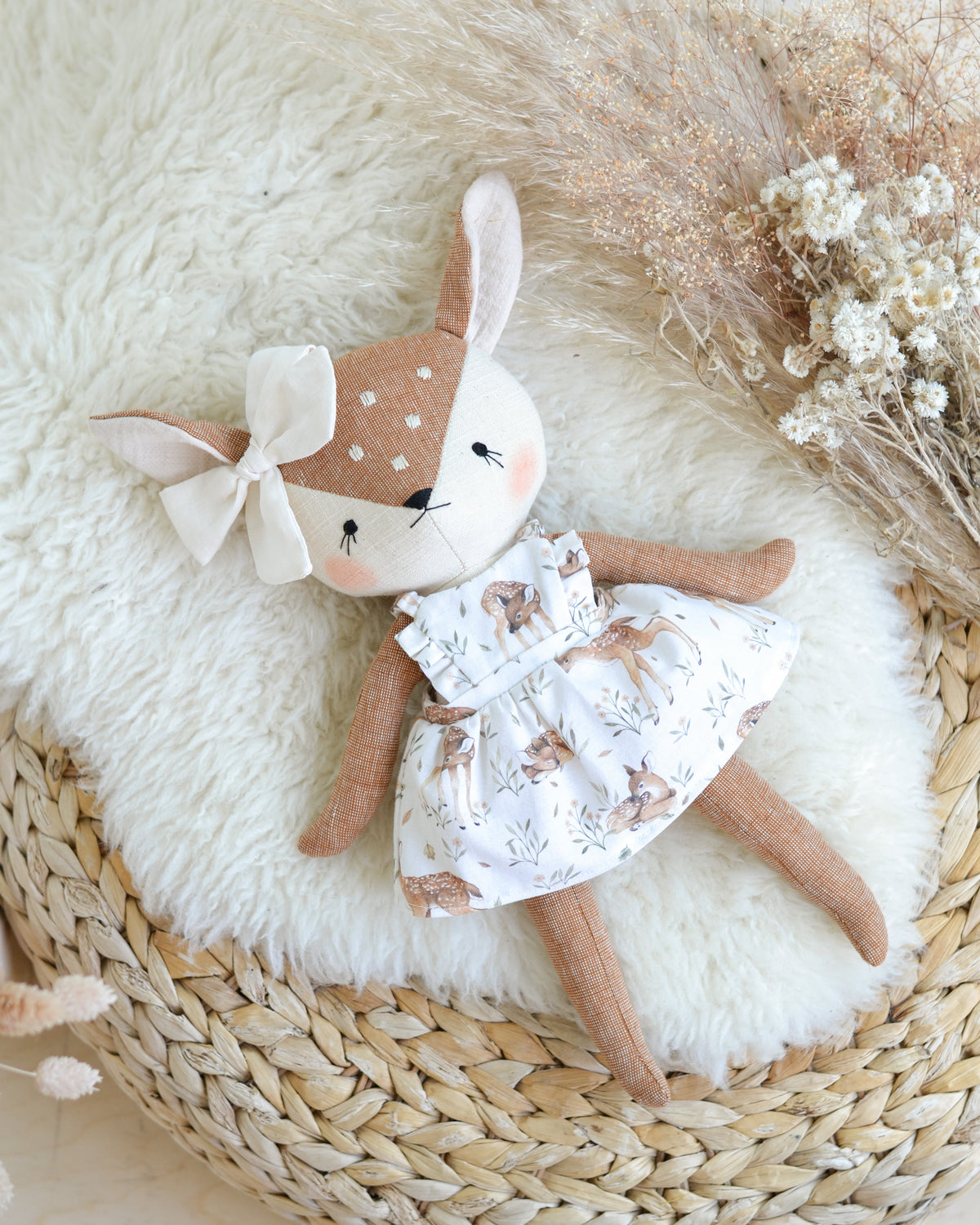 Fawn Plush Sewing Pattern - Easy DIY - Mes Petites Lunes