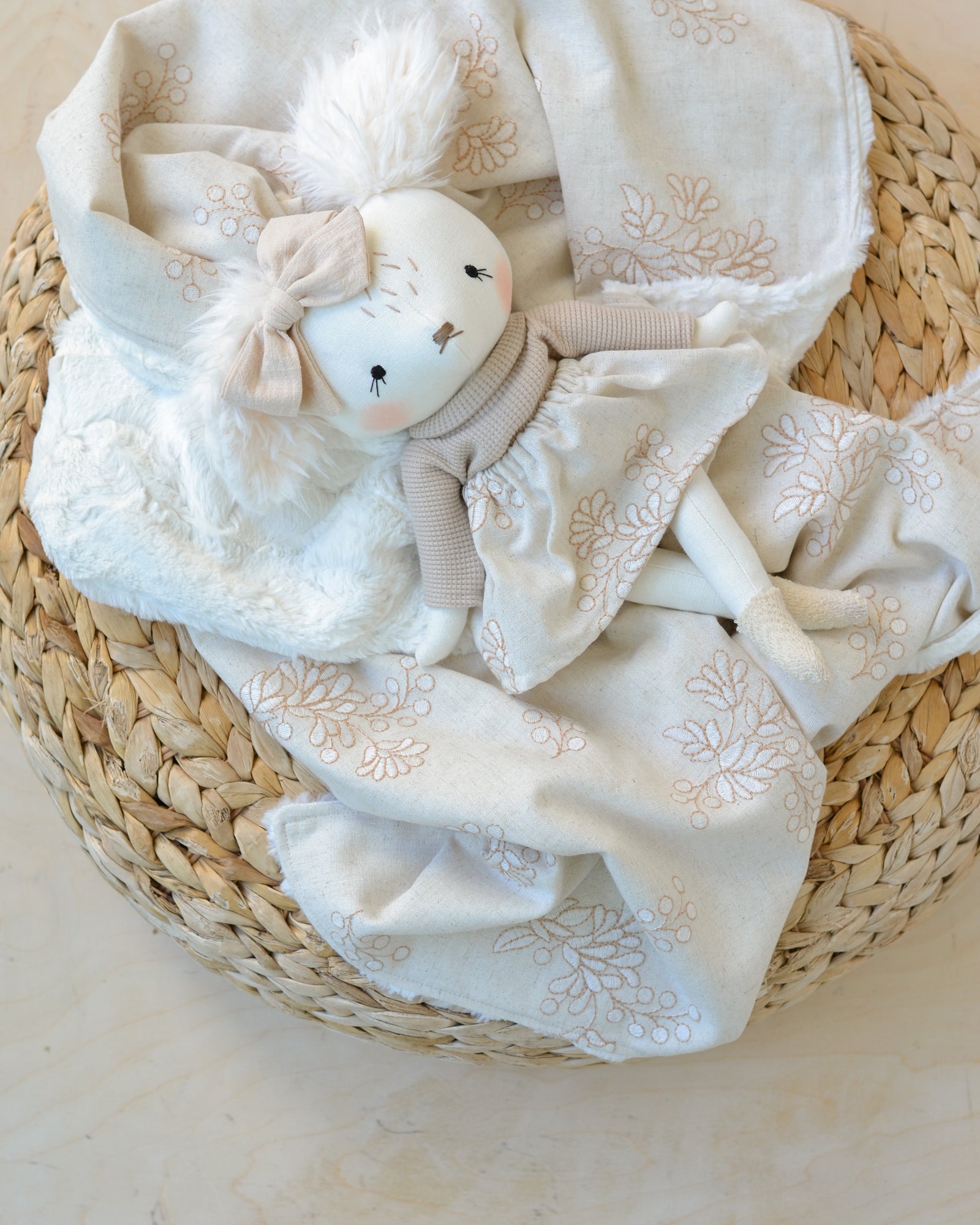 Small Cute Dog Plush Best Soft Dog Toys Mes Petites Lunes small-cute-dog-plush-best-soft-dog-toys-mes-petites-lunes
